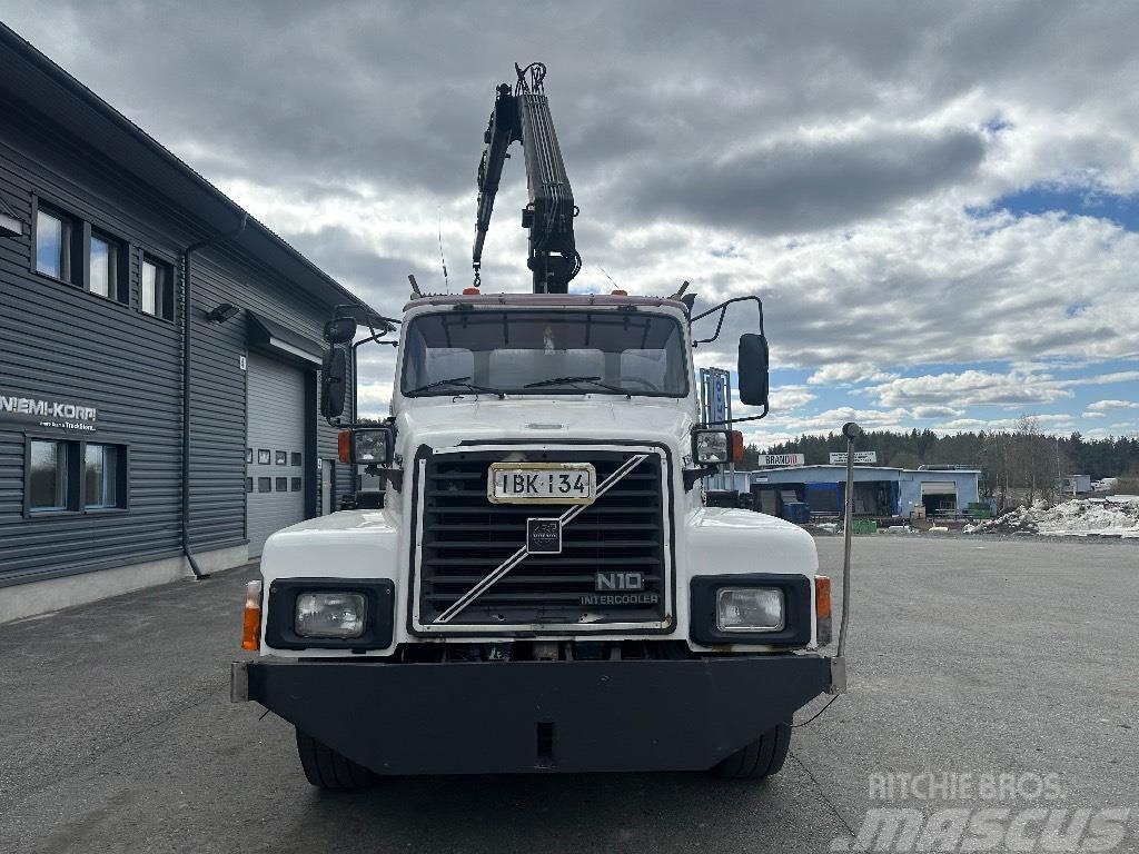 Volvo N10 Crane trucks