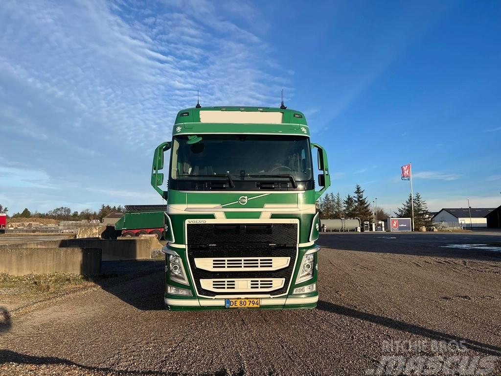Volvo FH540 6x2*4 3000mm Hydr. Tractor Units
