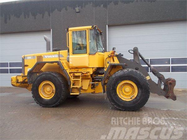 Volvo L120D Pale gommate