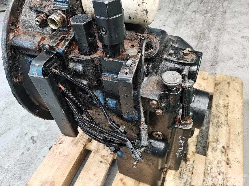 TR 250 {Clark-Hurth} gearbox Transmission