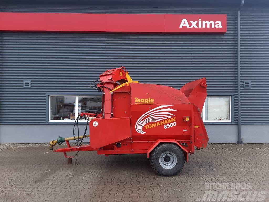 Tomahawk 8500 Bale shredders, cutters and unrollers