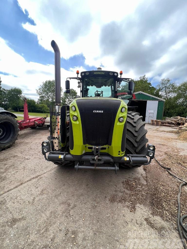 CLAAS Xerion 5000 Trac VC Tractors