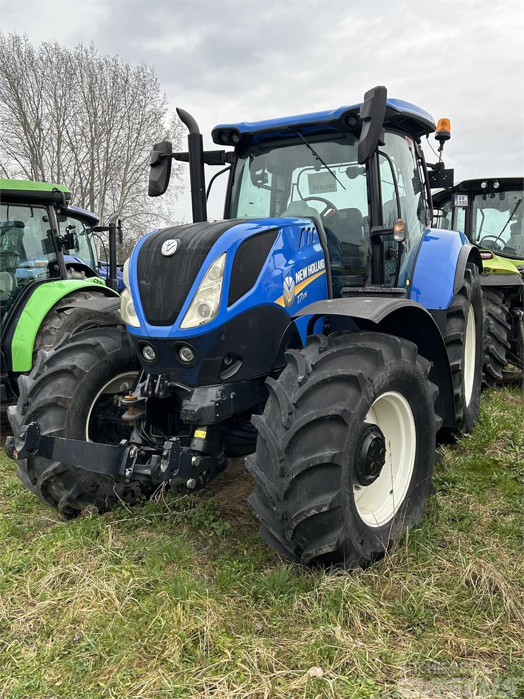 New Holland T 7.175 Tractors