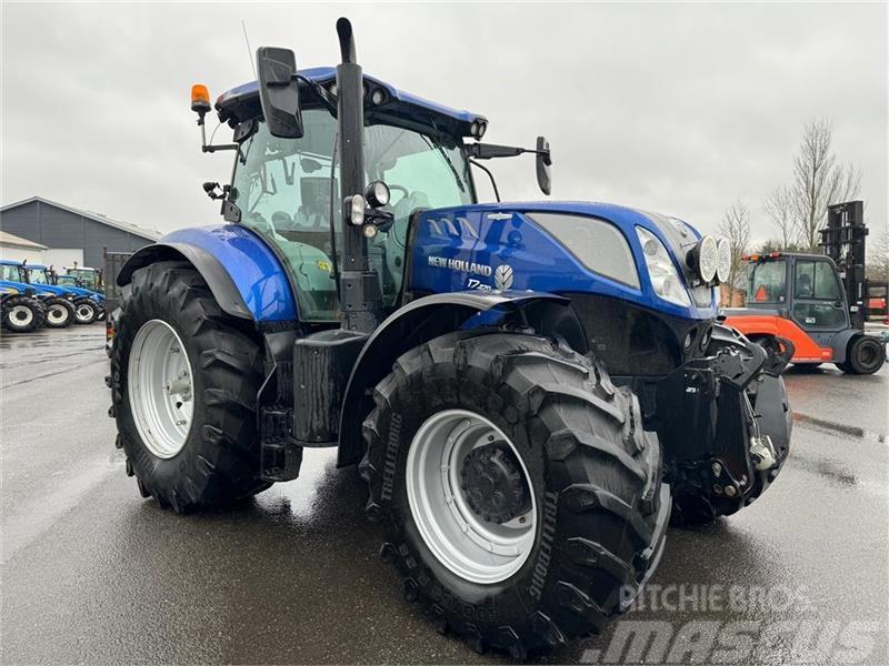 New Holland T7.270 Blue power Tractors