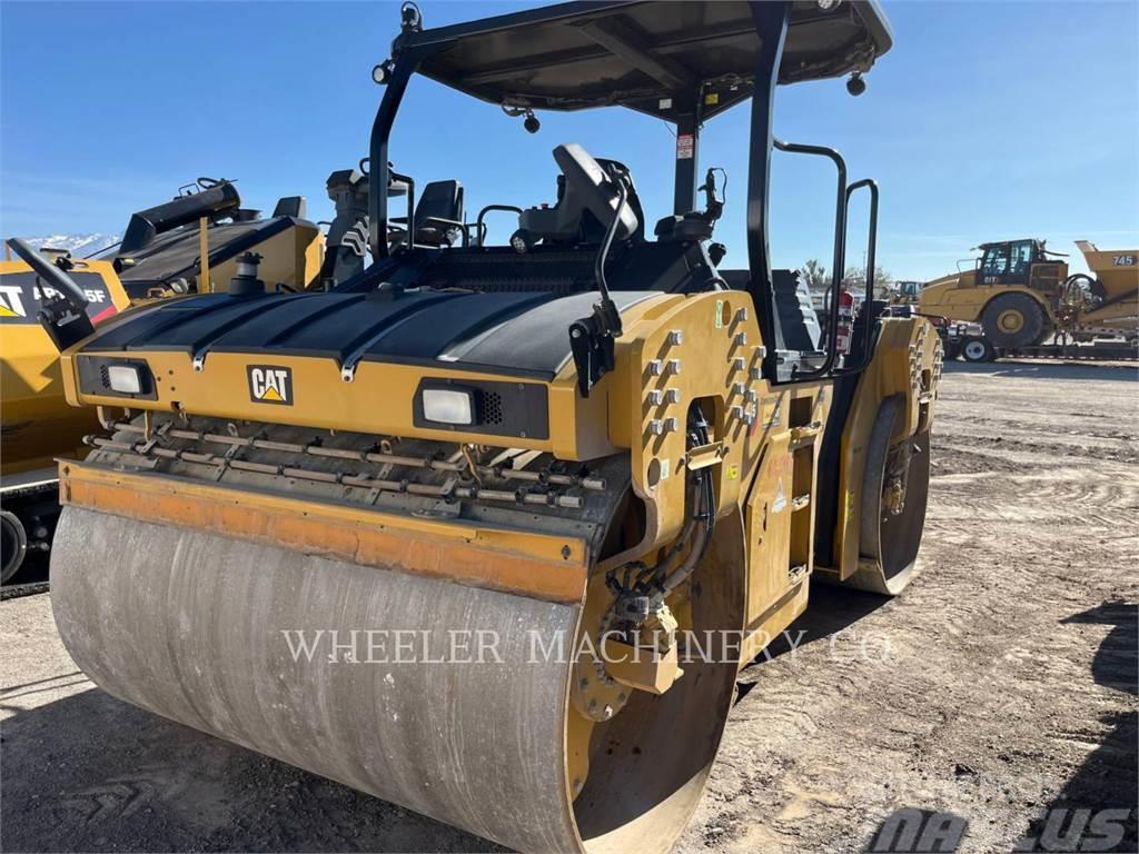CAT CB15 VV Twin drum rollers