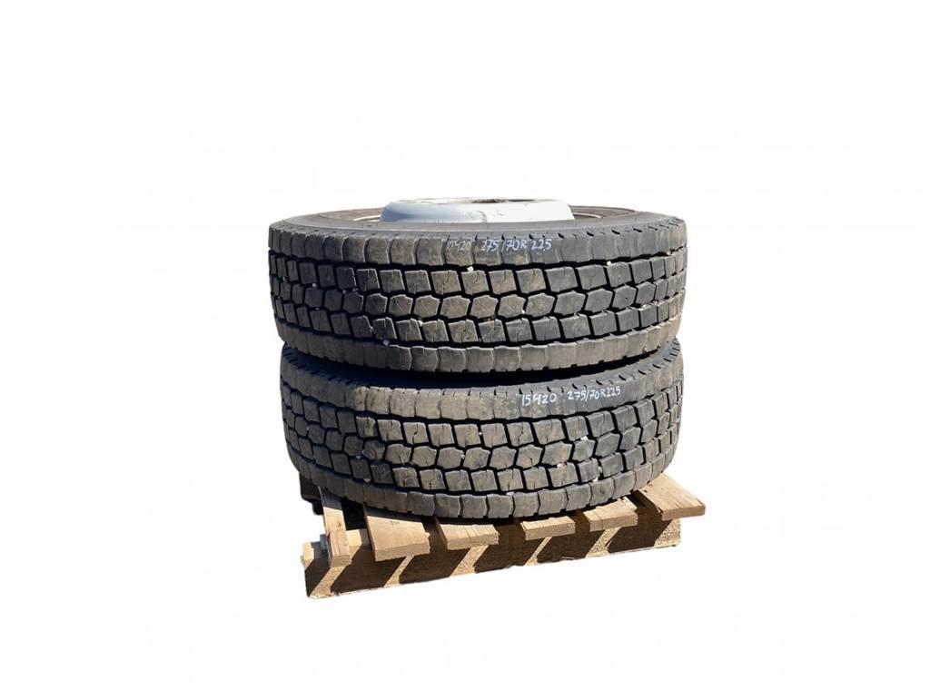 Goodyear B5LH Tyres, wheels and rims
