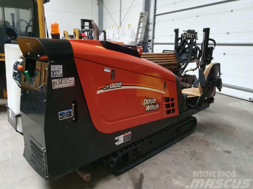 Ditch Witch JT 922 Horizontal Directional Drilling Equipment