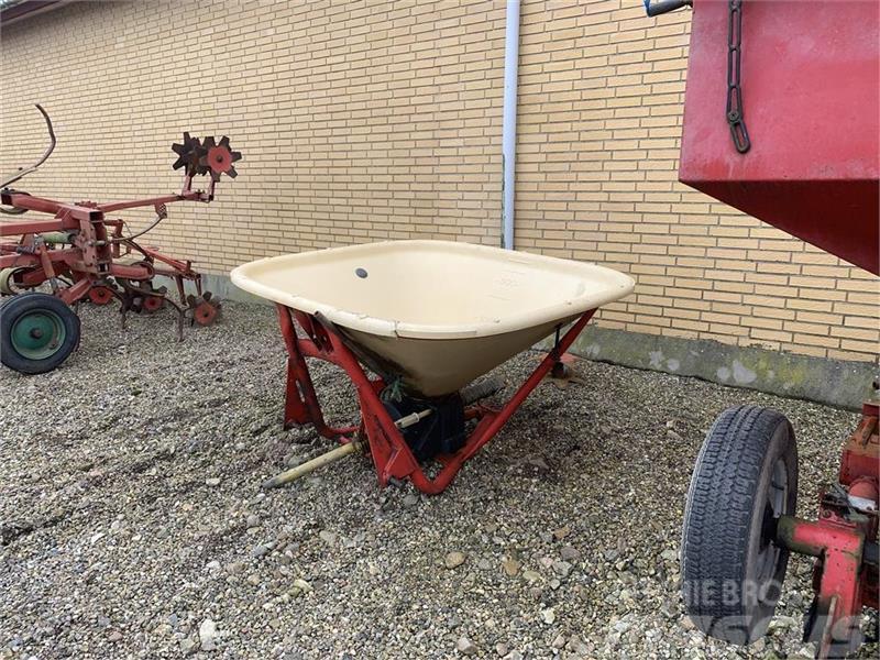 Vicon PS 602 Sand and salt spreaders