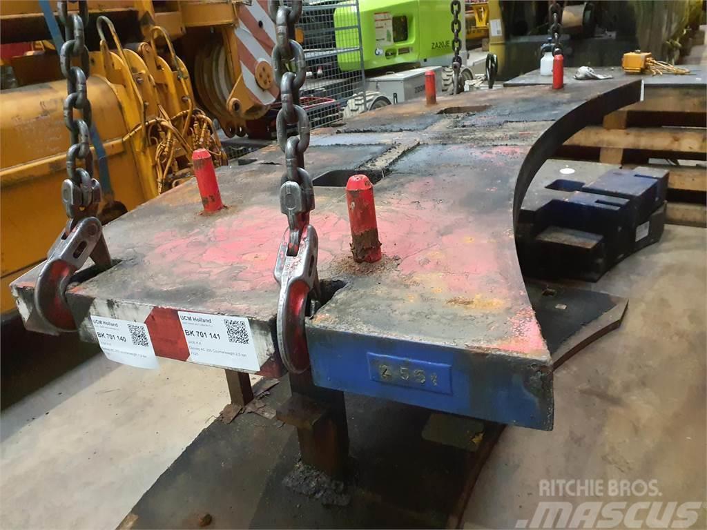 Terex Demag Demag AC 205 Counterweight 2,55 ton Crane parts and equipment