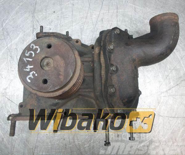 Hanomag Water pump Hanomag D964T 2992153M91/2872389R1 Other components