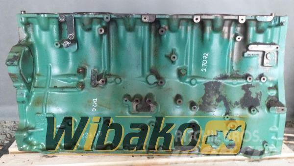 Volvo Crankcase Volvo D12CLCE2 500307 Other components
