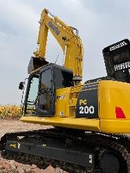 Komatsu 200-8