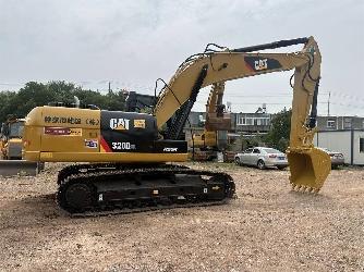 CAT 320D2L
