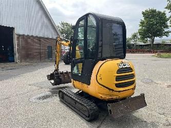JCB 8020