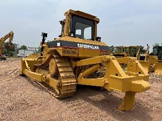 CAT D 8 R