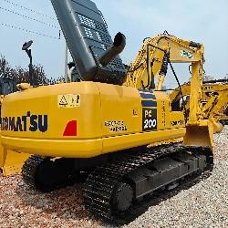 Komatsu 200-8