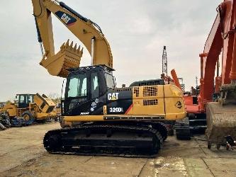 CAT 320D