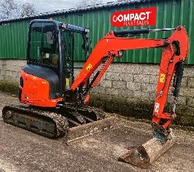 Kubota U 27-4