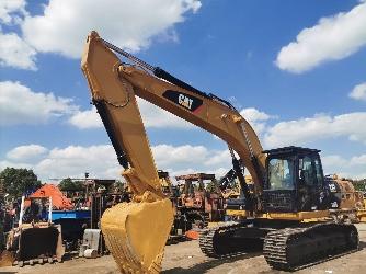 CAT 320D