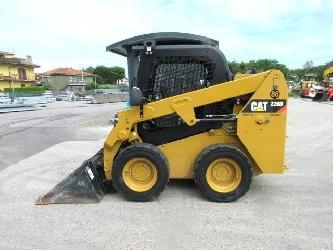 CAT 226 D