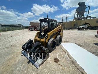 CAT 242D