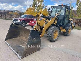 CAT 906H2