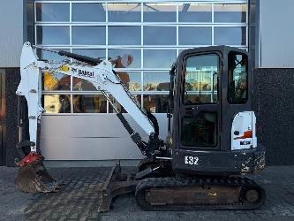 Bobcat E32