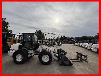 CAT 908M