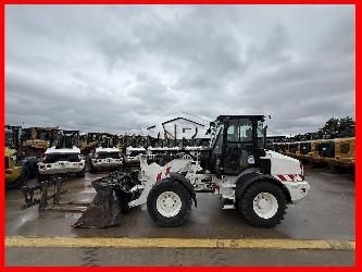 CAT 908M
