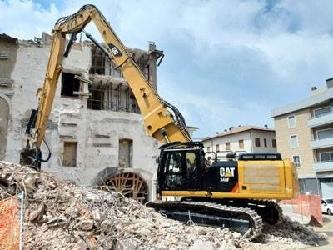 CAT 340F UHD