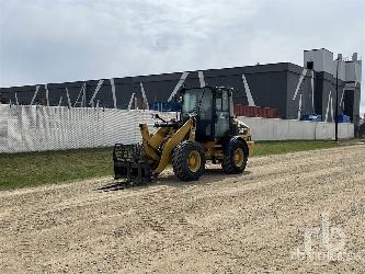 CAT 908M