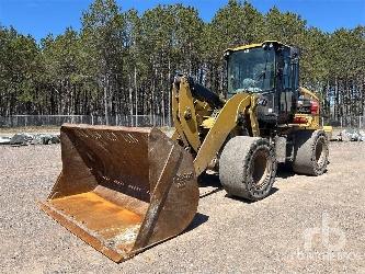 CAT 926M
