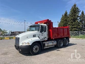 Mack 600