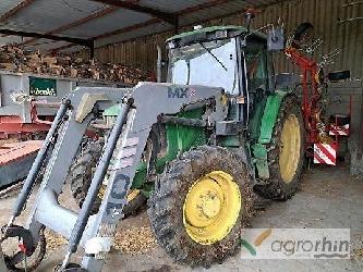 John Deere 6320