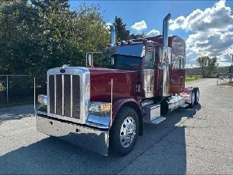 Peterbilt 389
