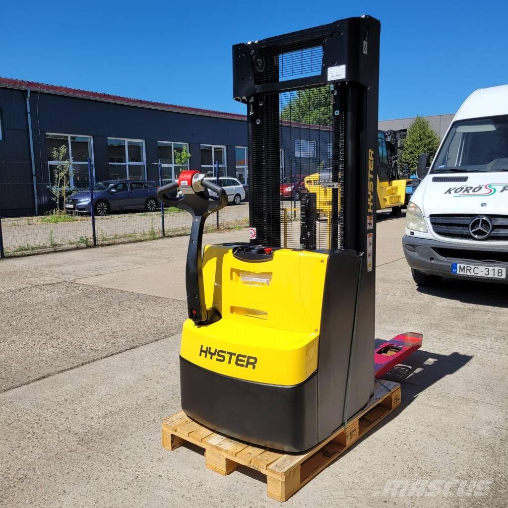 Hyster S 1.6 Transpallet uomo a terra
