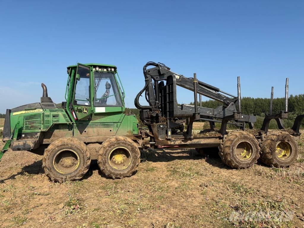 John Deere 1110G Forwarder