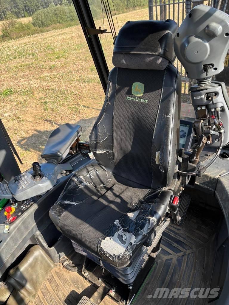 John Deere 1110G Forwarder