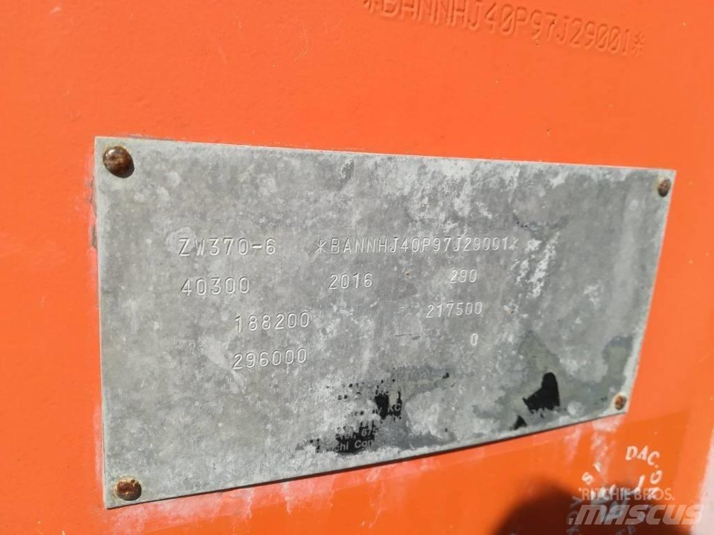 Hitachi ZW 370-6 Pale gommate