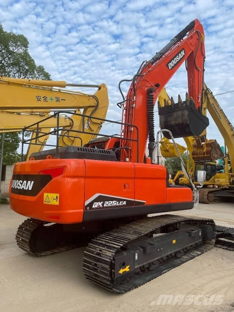 Doosan DX 225 Escavatori medi 7t - 12t