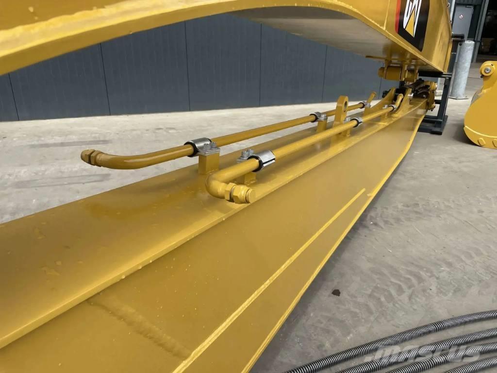CAT 323F 15m Set Retroescavatori