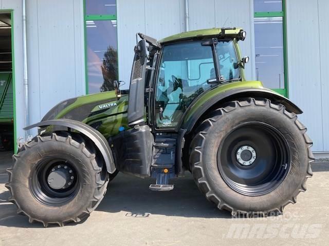 Valtra T 235 Versu Trattori