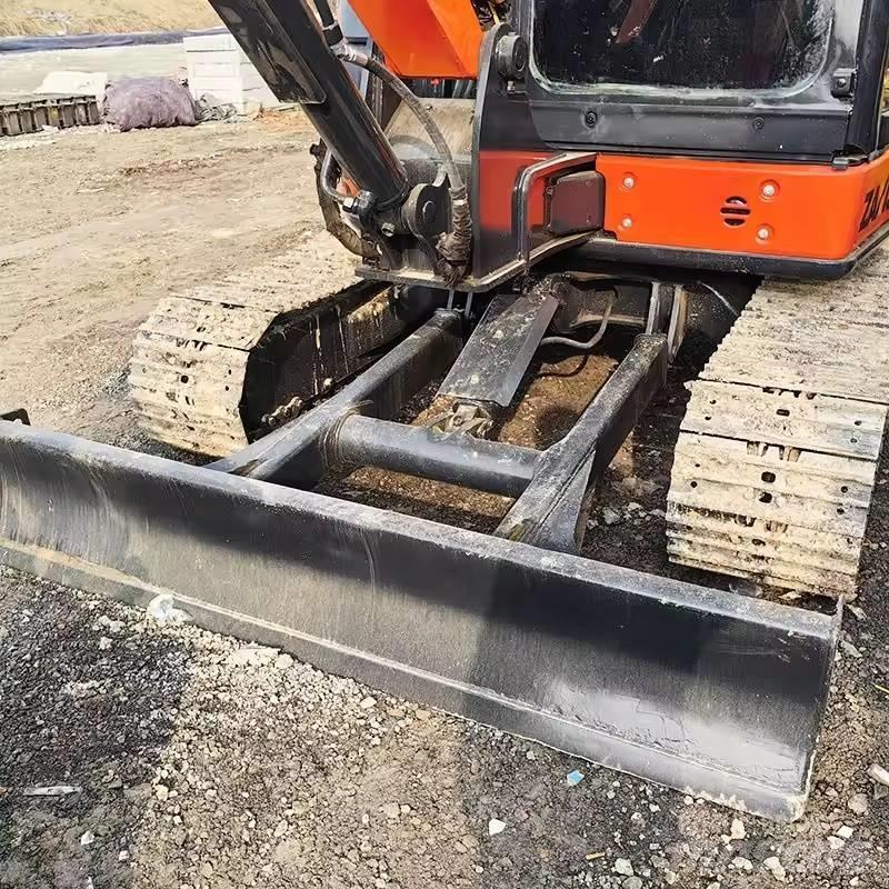 Hitachi ZX 55 Miniescavatori