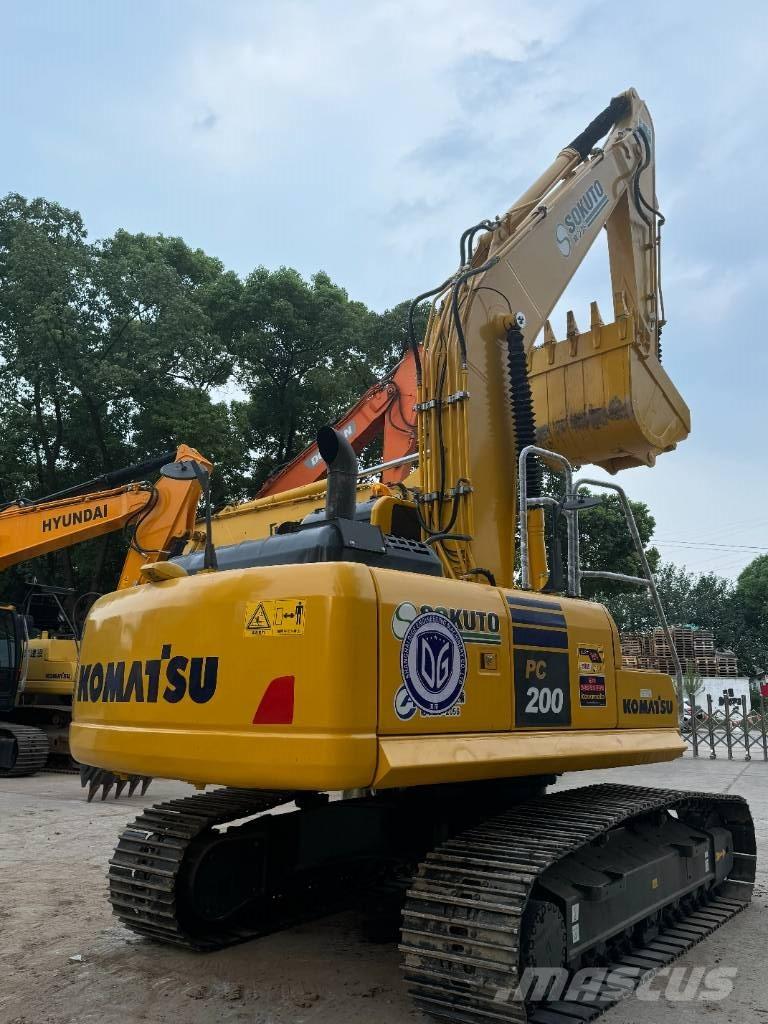 Komatsu PC 200-8 Escavatori medi 7t - 12t