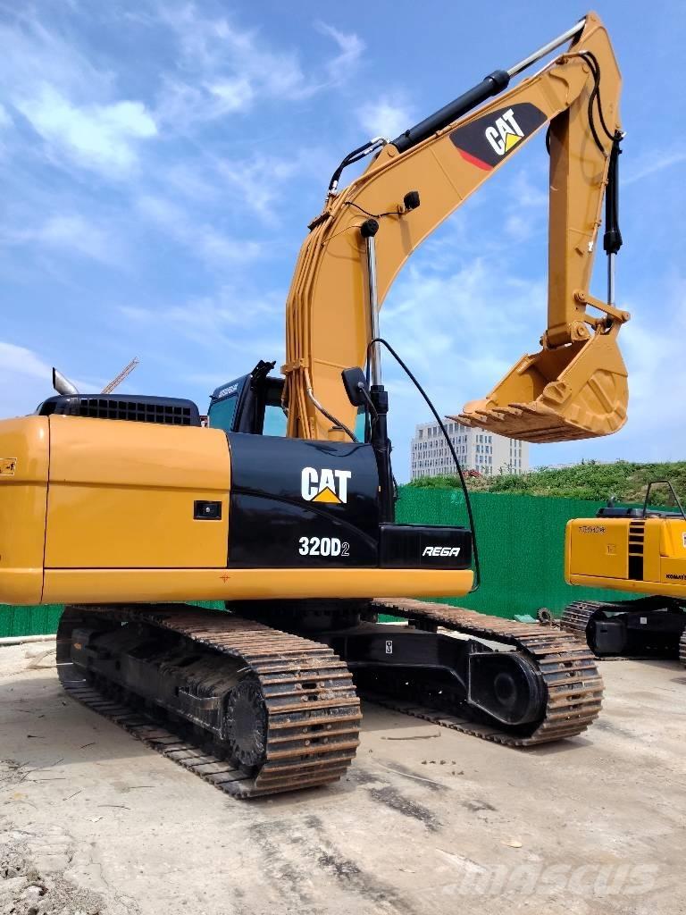 CAT 320D2 Escavatori cingolati
