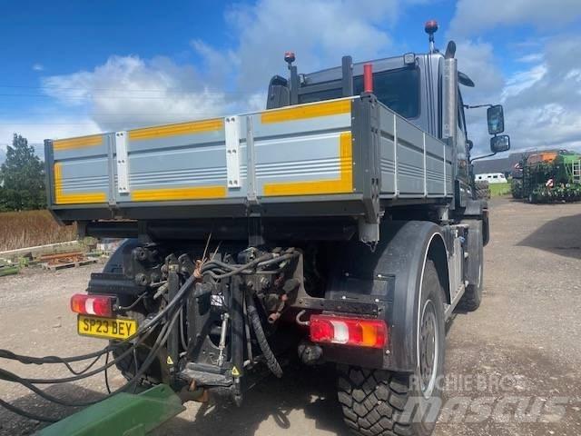 Unimog U435 Camion ribaltabili