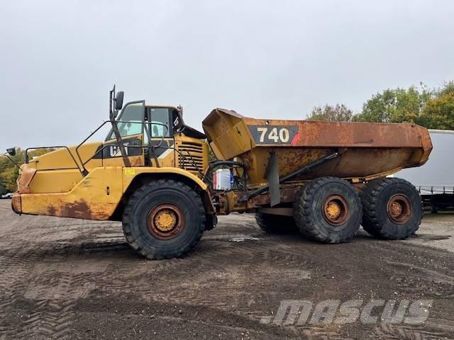 CAT 740 Dumpers articolati