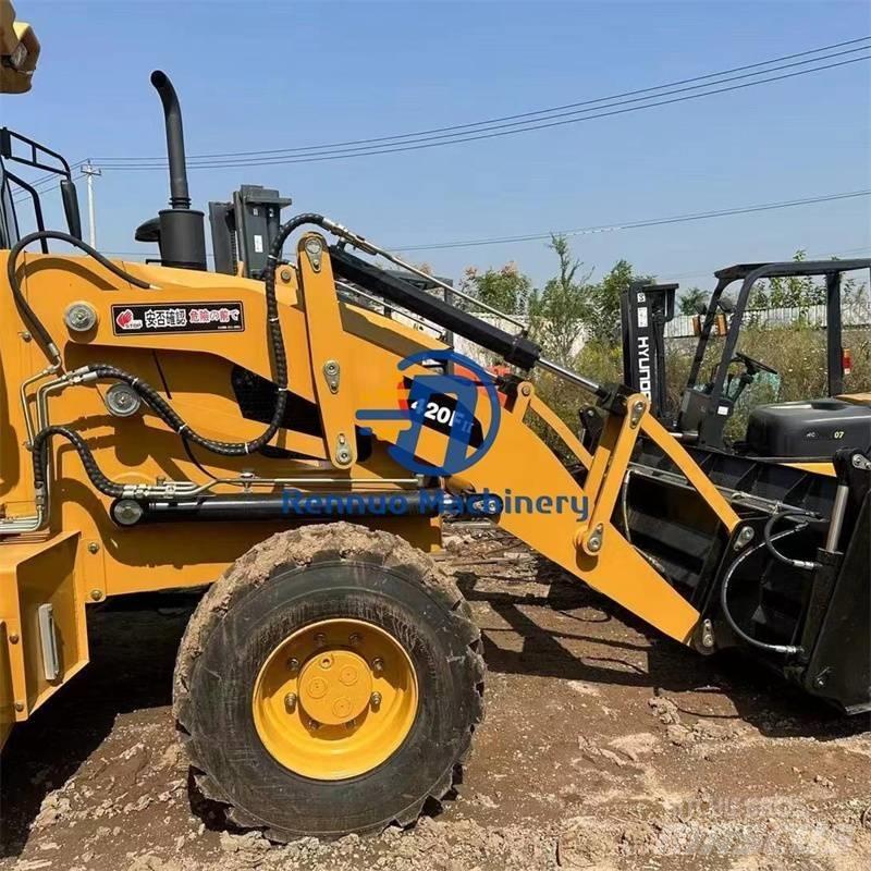 CAT 420F Pale gommate