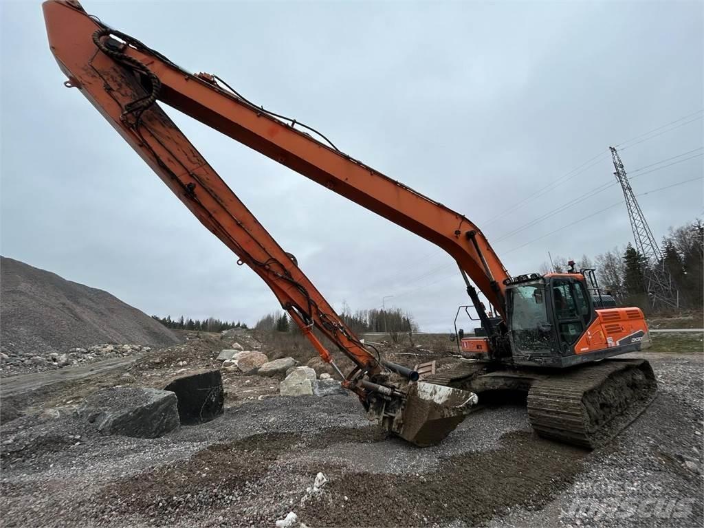 Doosan DX 300LC-5 Escavatori a lunga portata