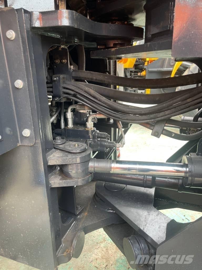 LiuGong CLG 856 H Pale gommate